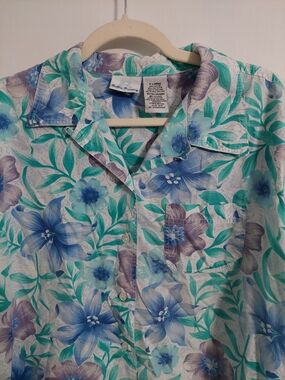 Bobbie Brooks Blue Teal Purple Floral Short-Sleeve Button-Down Shirt